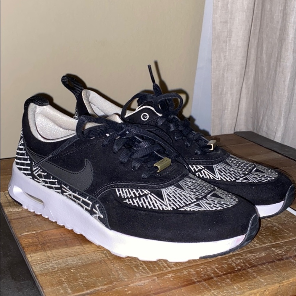 nike air max thea NYC